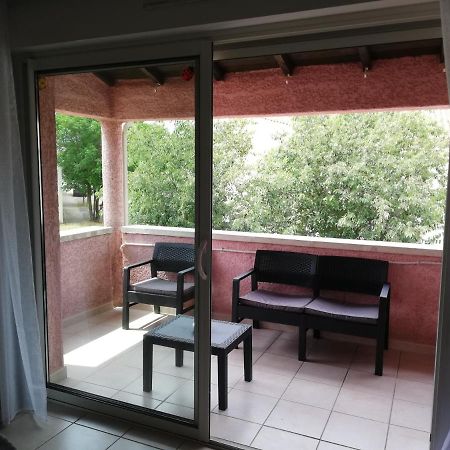 Superbe Appartement De 90M2 A Uzes Super Equipe Avec Garage Et Grand Parking Privatif Kültér fotó